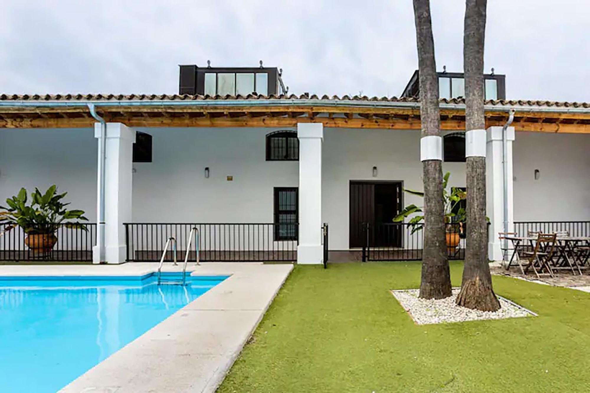 Artqhost Jerez Huge Loft & Free Parking Apartment Jerez de la Frontera Exterior photo